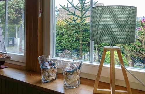 Zingst Apartment | Birkmaase 3 "Muschelblau" ground floor - comfortably furnished vacation apartment