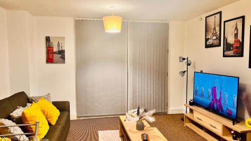 The Westside Apartment | Birmingham City Centre Apartment with Parking