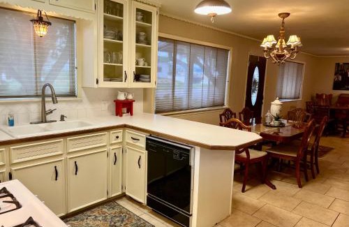 Llano House | Birmingham House - Updated and Spacious