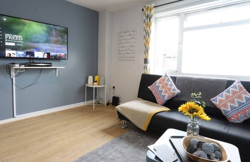 Little Hay House | Birmingham HS2NECAirport 3 beds 9pp Homebase
