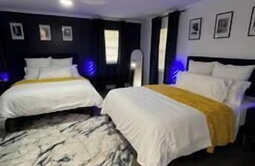 Tall Timbers - Brechtel House | Birth of Jazz Immersive- near French Quarter- Pool