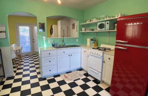 Bisbee House | Bisbee Retro Retreat