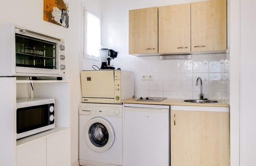 Biscarrosse Plage Apartment | Biscarrosse: Appartement T3, 2 Chambres, Terrasse, Parking Privé à 50m de la Plage