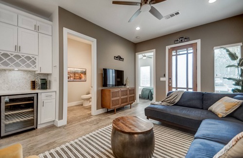 Oak Cliff House | Bishop Arts Abode!