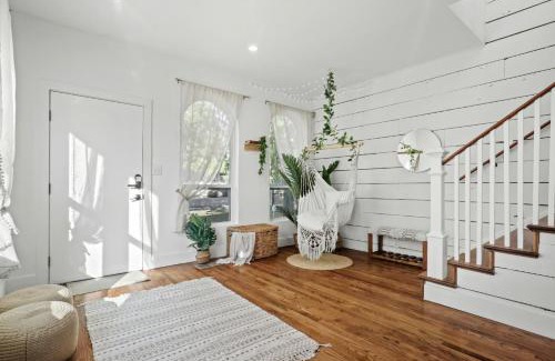 Kessler House | Bishop Arts District Boho Cinema House