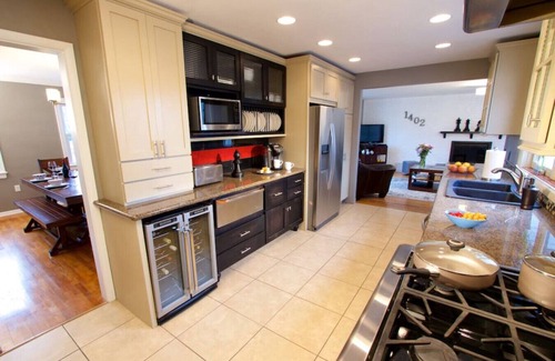 Walla Walla House | Bishop House · Bishop House- In Town Pool, Great for Entertaining