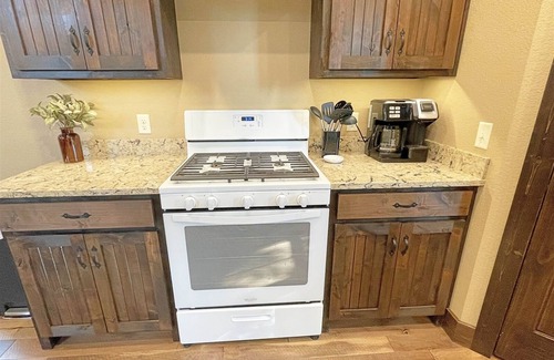 Hill City House | Bishop Mountain Lookout | 3 Bed, 2 Bath