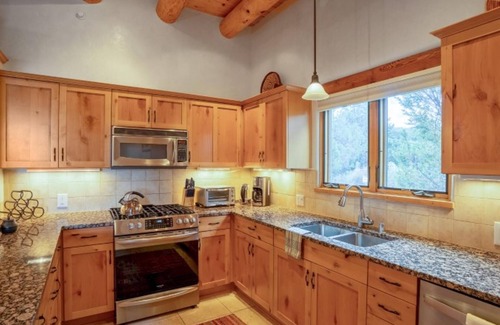 Tesuque House | Bishop’s Lodge Villa 38M | Artistic Luxury