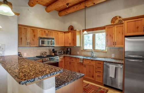 Tesuque House | Bishop’s Lodge Villa 38M | Artistic Luxury