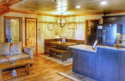 Lequire Cabin | Bison Ridge Resort 3BR Cabin on 17 acres w hot tub and firepit, pets OK