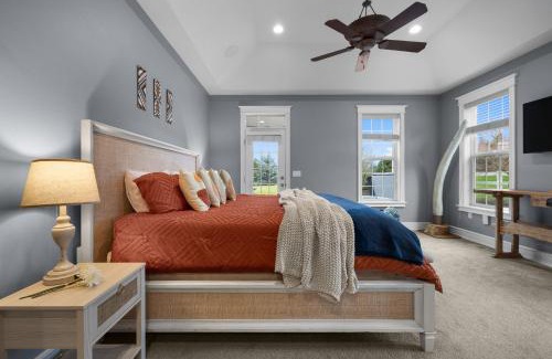 Oregon City House | Bison Ridge Retreat - Spacious and in Nature