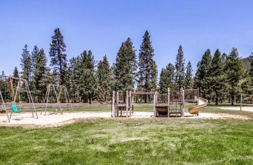 Black Butte Ranch House | Bitter Root Cabin - SM 10