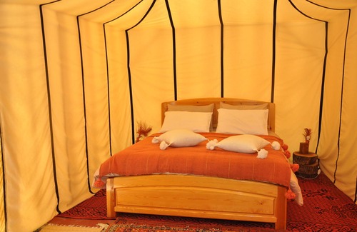 Ouijjane Other | Bivouac Sous les palmiers bleus
