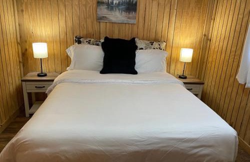 Porum House | Bixby Cove Cabin #1