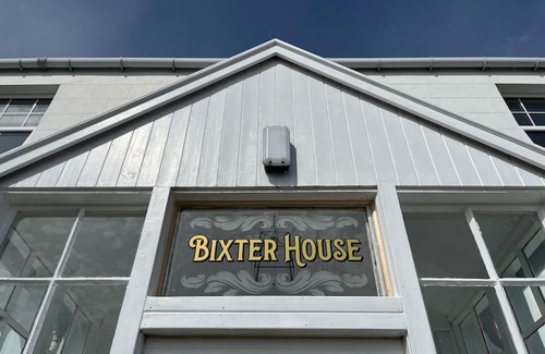 Bixter House | Bixter House - a spacious self-catering property