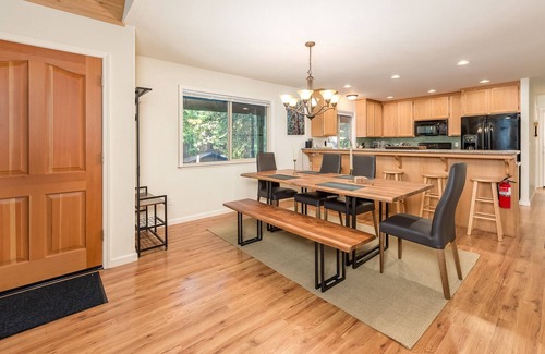 Arnold Cabin | Bjornen Hus - Updated Dorrington Cabin with Game Room - Kid Friendly Cabin!