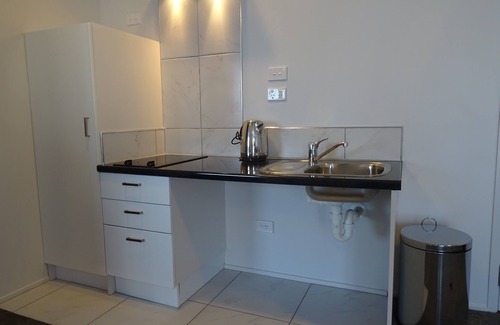 Hamilton Hotel | BKs Premier Motel Hamilton