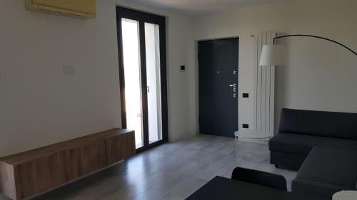 Urgnano Apartment | Black and White B&B Urgnano