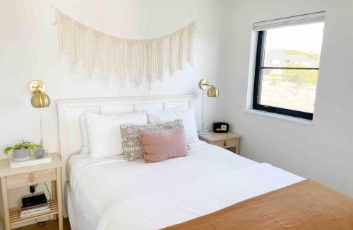San Luis Obispo House | Black Barn Ranch Hill Views Downtown Close
