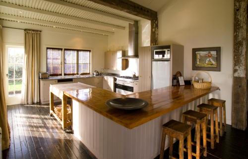 Havelock North House | Black Barn Retreat