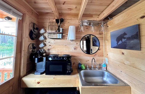 Denali Cabin | Black Bear, Black Bear Lakefront Cabin