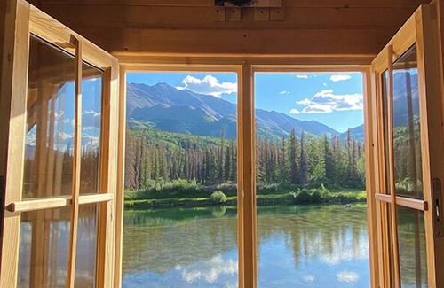 Denali Cabin | Black Bear, Black Bear Lakefront Cabin