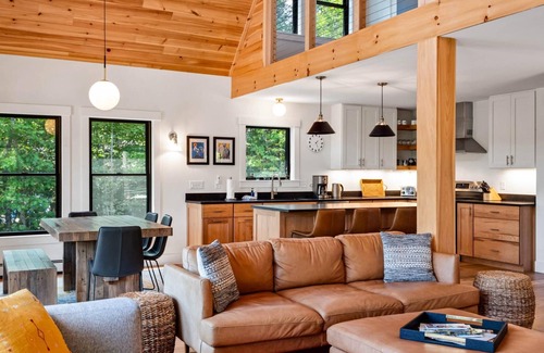 Sunday River Area House | Black Bear Chalet – Hot Tub, Fire Pit, Mtn Views, Game Room