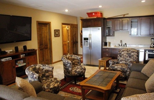 Snowshoe House | Black Bear Crossing #35 - PET FRIENDLY! SKI IN/SKI OUT! Steps to Black Bear and Powder Ridge by RedAwning
