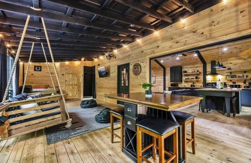 Rocky Grove Cabin | Black Bear Getaway Fire Pit & Hot Tub