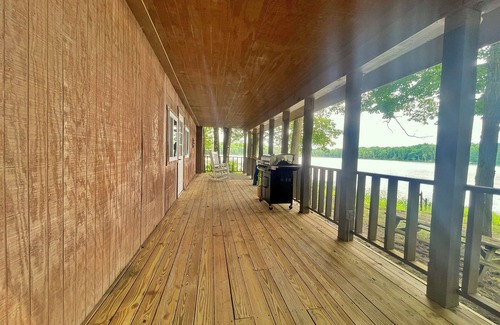 Lupton Cabin | Black Bear Lodge with Lake View