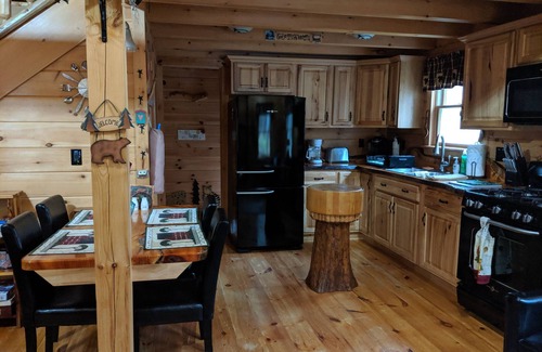 Woodsville Cabin | Black Bear's White Mountain Log Cabin w/hot tub