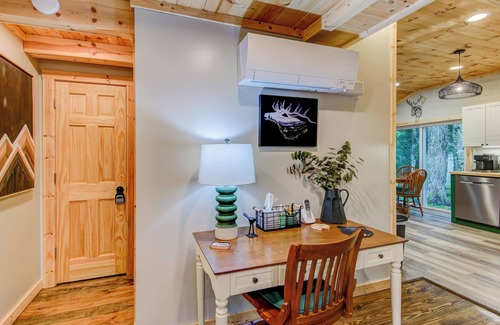 Charter Hills Cabin | Black Bear Shack and Sauna - Beech Mountain modern A Frame, sauna