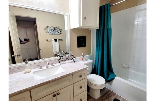 Lubbock Apartment | Black Beard's Cabin - Lubbock Local - Cozy Getaway
