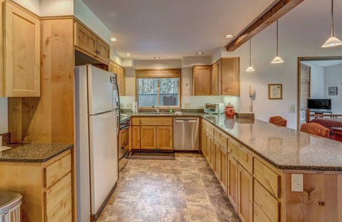 Black Butte Ranch House | Black Butte Ranch Golf Home 026