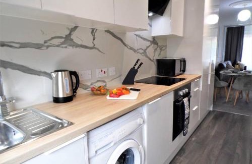 Johnstone Apartment | Black Cart House