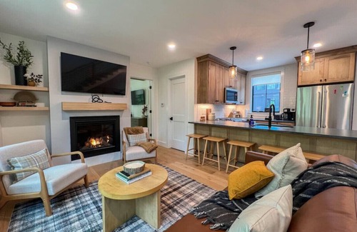 Cranmore Birches House | Black Diamond @ Cranmore Mt. | Brand new | Hot Tub