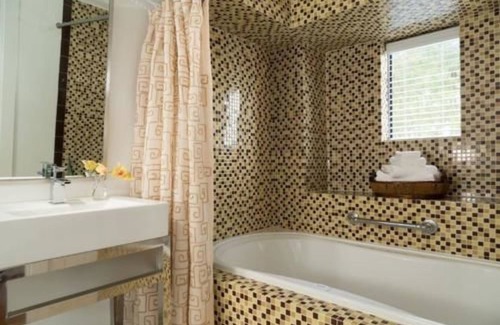 New Smyrna Beach Bed & Breakfast | Black Dolphin Inn