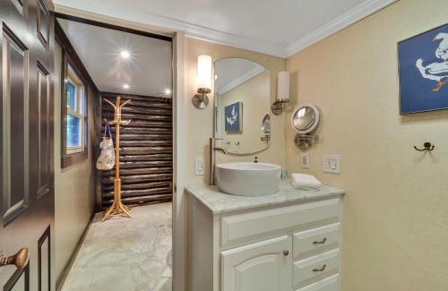 Charlevoix House | Black Duck Cottage