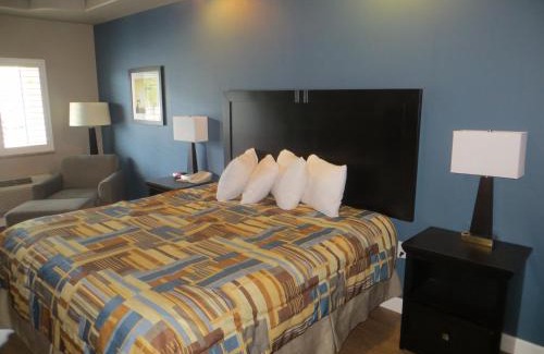 Sweet Home Hotel | Black Gold Inn