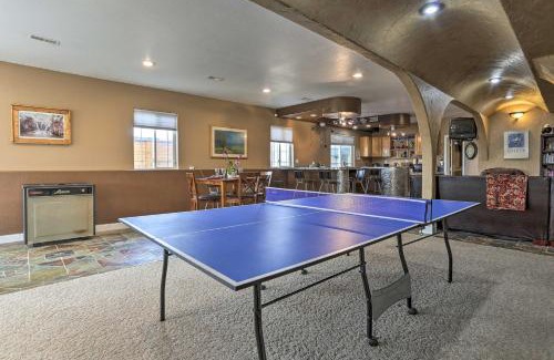 Blackhawk House | Black Hawk Lower-Level Unit with Game Area!