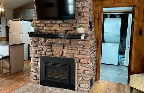 Rapid City House | BLACK HILLS BASE CAMP! 1940s-era cabin. Sleeps 4-5 people. Walk to Canyon Lake.