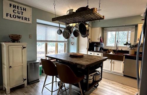 Rapid City Apartment | Black Hills Beauty - Perfect for Families