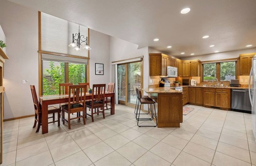 Rapid City House | Black Hills Executive Estate