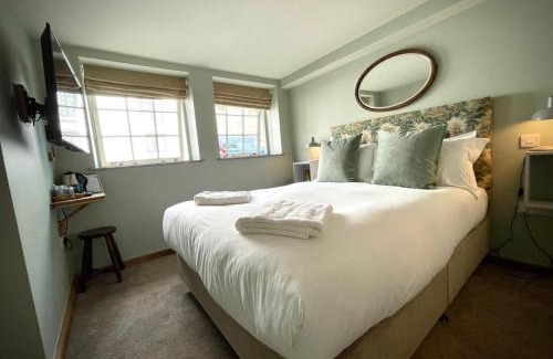 Amberley Hotel | Black Horse