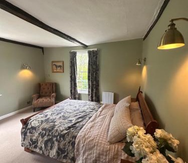 The Pelhams Hotel | Black Horse