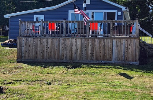 Town of Oswegatchie Cottage | Black Lake CottagenWaterfront 2 BDR, lake access