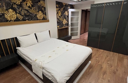 Borcka Hotel | Black Lake Hotel