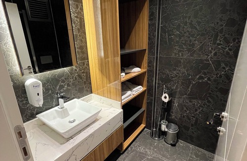 Borcka Hotel | Black Lake Hotel