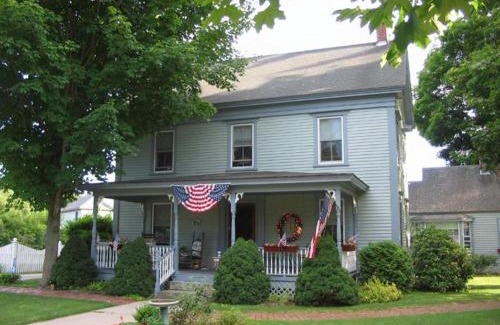 Topsham Bed & Breakfast | Black Lantern B&B