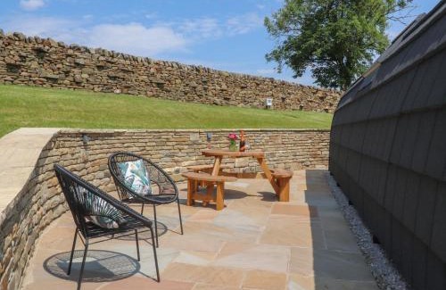 Fence House | Black Moss